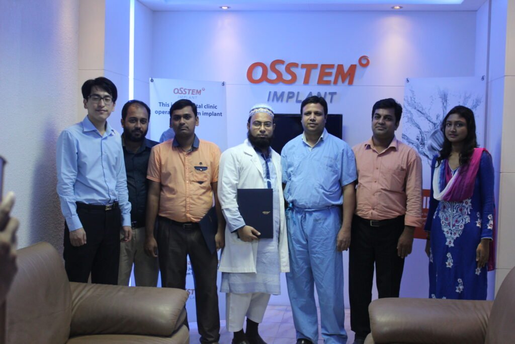 Implantologist-Dr. uttom